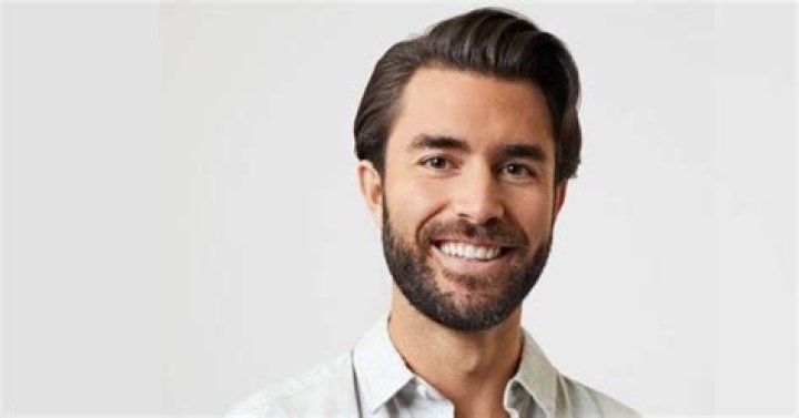 
Justin Budfuloski Height, Weight, Net Worth, Age, Birthday, Wikipedia, Who, Nationality, Biography 