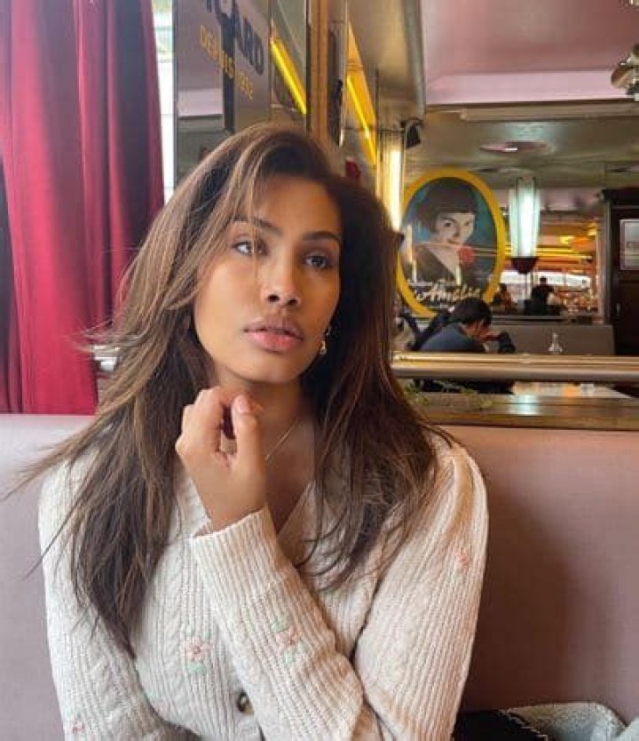 Leyna Bloom Height, Weight, Net Worth, Age, Birthday, Wikipedia, Who, Nationality, Biography