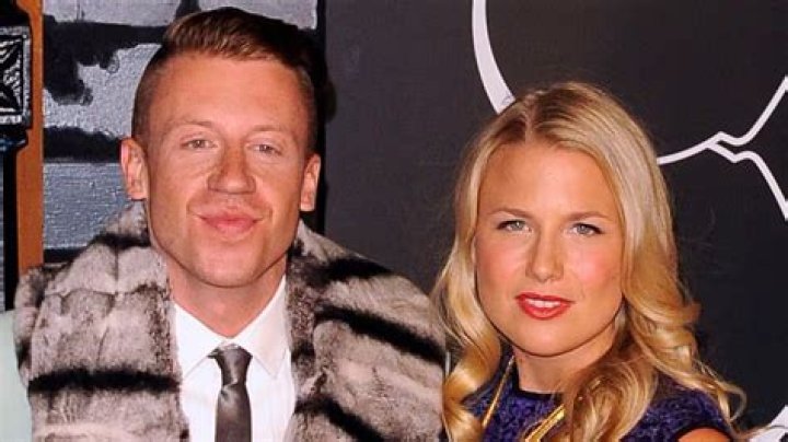 
Macklemore Net Worth: How Rich Is He? Lifestyle And Career Highlights 