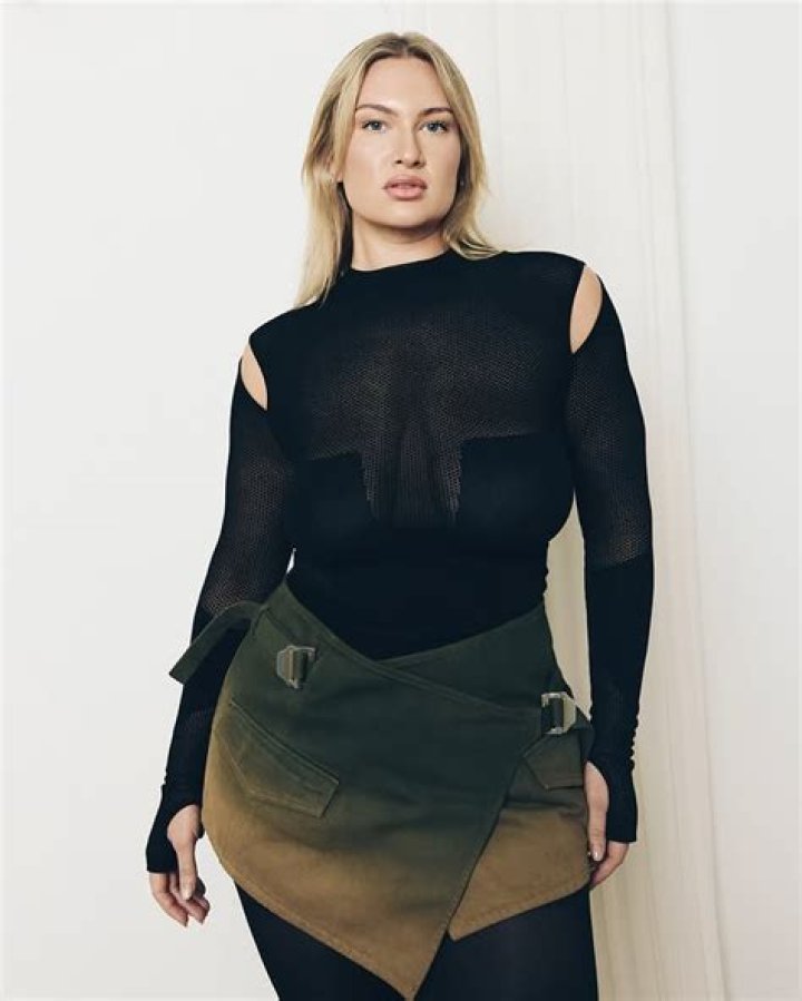 
Mikaela Reidy Height, Weight, Net Worth, Age, Birthday, Wikipedia, Who, Nationality, Biography 