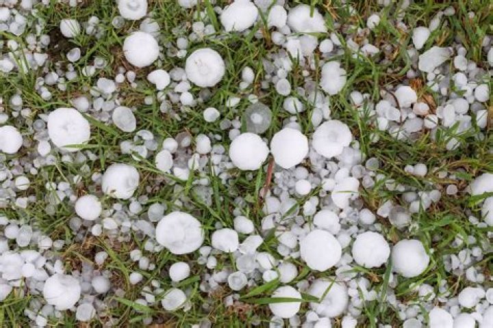 
Tornado hits Troup County, Georgia: Residents trapped under rubble, experience golf-ball-sized hail 